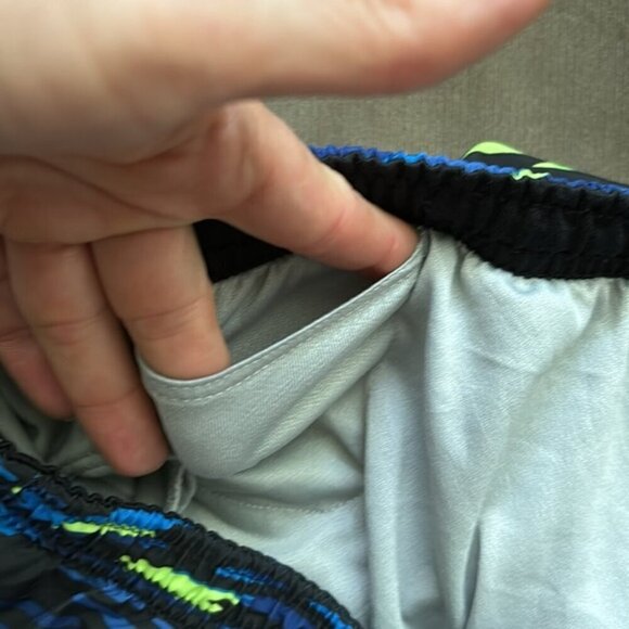 Nike Running Shorts Camo/Neon Sz XL - Picture 10 of 10